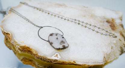 DALMATIAN  DRUZY NECKLACE